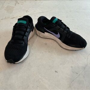 Nike Vomero 16 Women’s Road Running Shoe Size 9.5